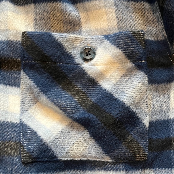 Kensie Blue & Black Plaid Flannel Shacket Pockets - Picture 7 of 15